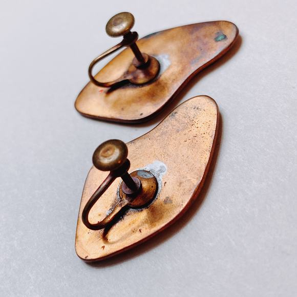 Vintage 1940s-1950s Copper, Black Enamel Screw Back Earrings, Modernist Abstract - Picture 5 of 5